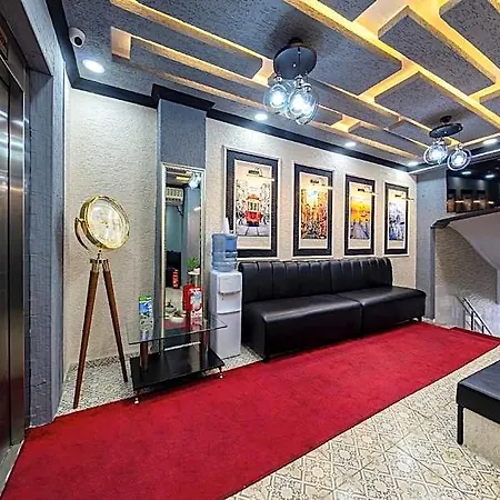 Palace Hotel 3*