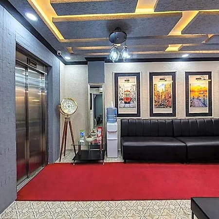 Palace Hotel 3*